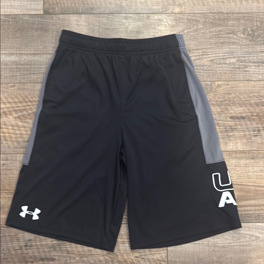 Under Armour Men's Athletic Shorts in Black and Gray Youth Large